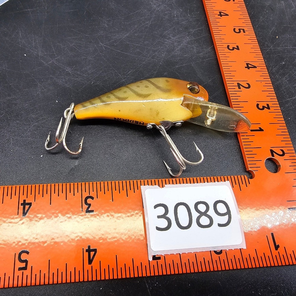 Vintage Heddon Deep Dive Rattler Crankbait Yellow Brown 3 Inch Fishing Lure